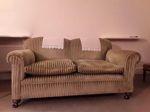 Free Green 3-seater Sofa in Sevenoaks