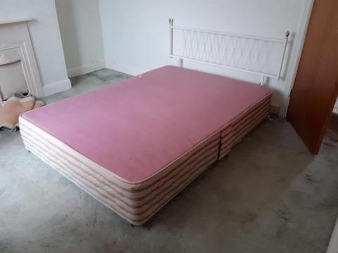 FREE! Double bed. No mattress