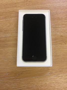 Sim Free Apple iPhone SE 32GB Mobile Phone - Space Grey