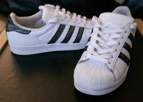 adidas trainers size 7