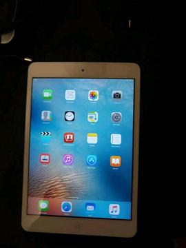 Apple iPad Mini (1st, 16GB)