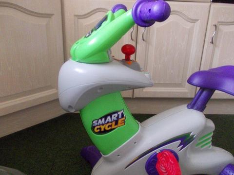 Fisher Price Smart cycle very good condition