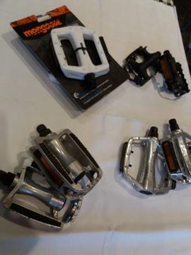 Free Cycle Pedals: 3 pairs used, 1 pair brand new