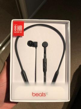 Beats wireless earphones