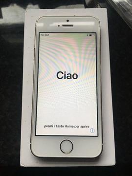 Apple iPhone 5 32GB (Gold). *UNLOCKED*. Perfect Working Condition