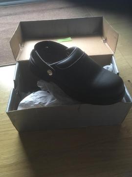 Safety clog size5