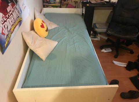 Day bed / Double Bed