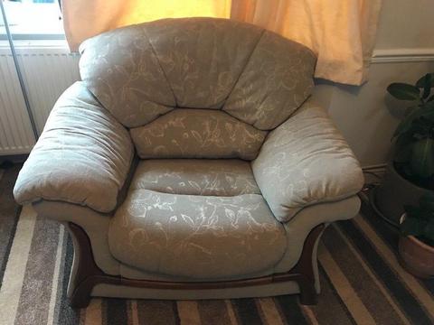 Very comfortable settee and armchairs
