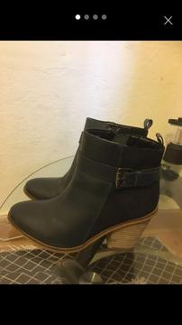ladies ankle boots