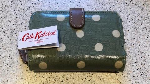 Ladies Cath Kidson folded zip wallet. NEW with tags. Sage Green spot
