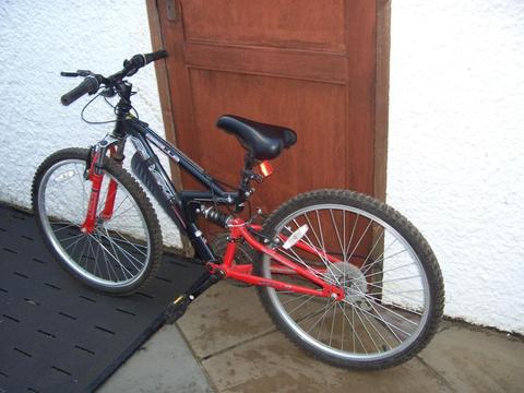 Bicycle for Sale, Good Condition, suit 8 - 13 year old approximately