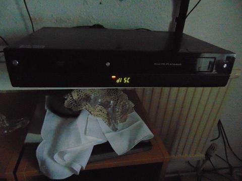 LG combined dvd/video player with working remote control in very good working condition