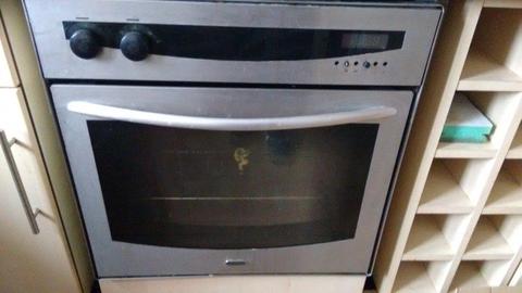 Working electric Oven