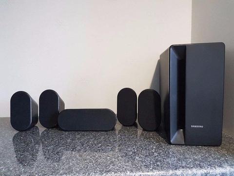 Samsung surround sound speakers, full set of 5+ subwoofer