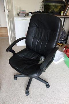 Executive office desk chair with armrests - black leather effect adjustable ergonomic