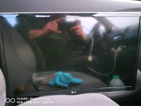 LG 24 inch smart led TV