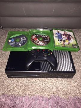 Xbox One 500gb with 3 Games