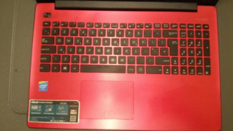Asus X553M in red with 1TB HDD Win10 64bit and origional charger excellent condition