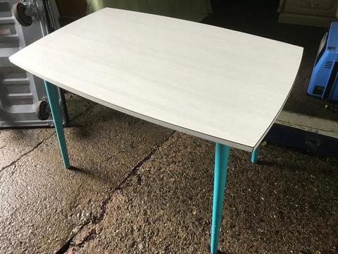 Retro kitchen table with FREE DELIVERY PLYMOUTH AREA