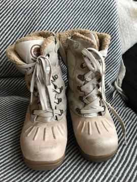Snow Boots - girls Timberland