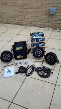 3 Beamz 18*1watt LED flat pars in Chauvet SP4 case with mains leads and remotes