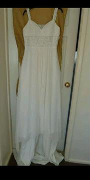 Ivory wedding dress size 10-12 with embroidered veil