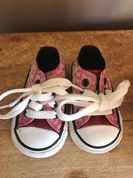 Baby girl converse size 2