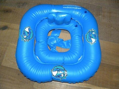 mothercare swim seat 1/2 years