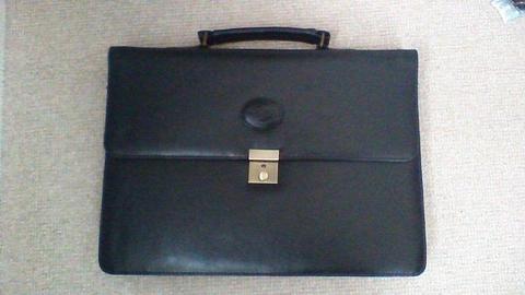 Revelation briefcase, black leather-effect, excellent condition