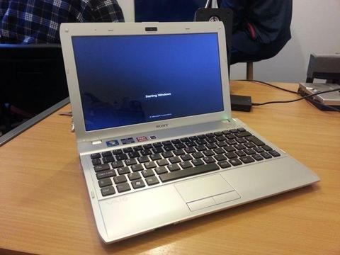 Sony Vaio VPCYB2M1E laptop in full working order with ATI Graphics