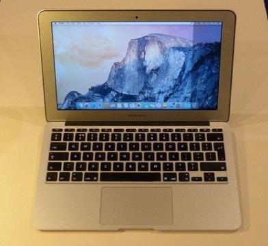 Apple MacBook Air 11 inch Core 2 Duo 1.4GHz 64GB SSD 2GB RAM