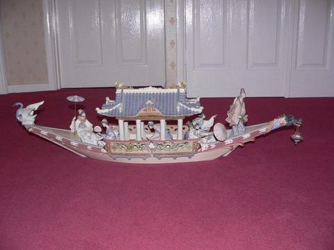 Lladro Kitakami Cruise, Rare only 500 made, Stunning, Over 1 Metre Long. Collection Only from GU11