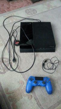 PS4 500GB console, unboxed