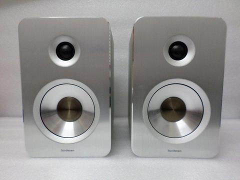 New Sandstrom SDBXHFB13 Silver HIFI Stereo Speakers 20W 6 ohms
