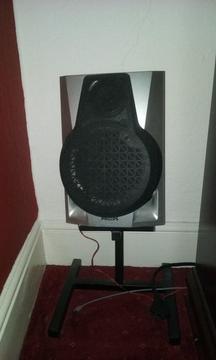 Pair of philips speakers and stands