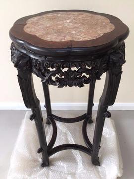Fine Antique Chinese Hardwood Pedestal Table Height 81.28 cm, Diameter 43.18 cm