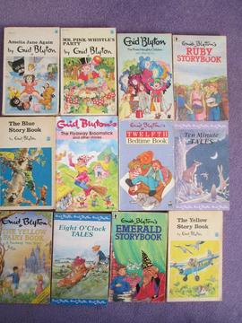 12x Enid Blyton short story books original 70s/80s