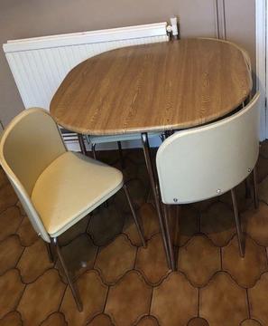 Space saving kitchen table and chairs