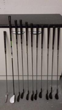 CLEVELAND TOUR EDITION IRONS 4-PW