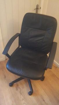 Office chair - Black leather look - excellent condition condition - hardly used