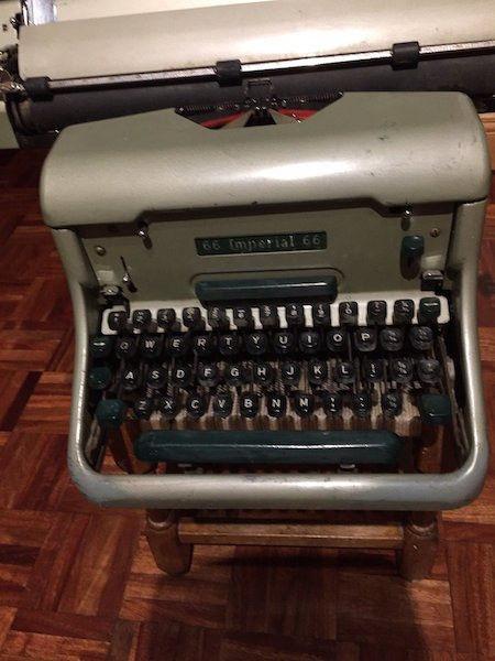 Vintage Imperial 66 typewriter, office size in good working condition