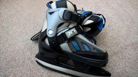 SFR Adjustable Junior/Kids Ice Skates - Black/blue 13-3