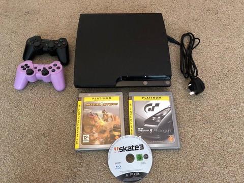 Sony Playstation 3 250GB only used 3 or 4 times - 3 Games - 2 Controllers - PS3