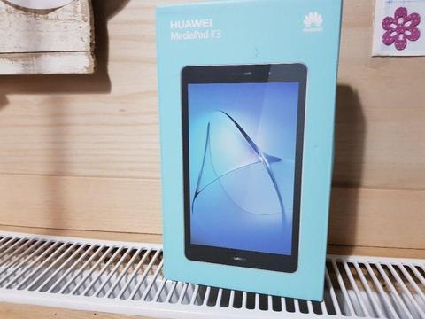 Huawei Mediapad Tablet Wifi and Cellular (can be used like a phone)