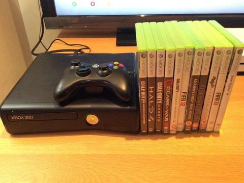 Xbox 360 slim 250gb in excellent condition with 11 games