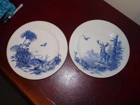 2 LOVELY OLD DECORATIVE BLUE&WHITE CHINA PLATES