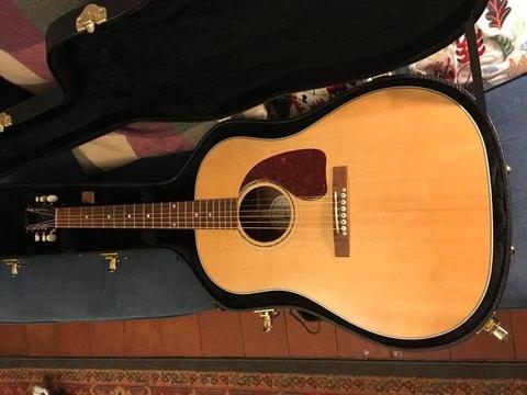 Gibson USA J15 Acoustic Guitar, hand-built american dreadnought with case, pickup, warranty