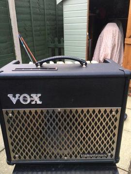 Vox vt15 valvetronic guitar combo