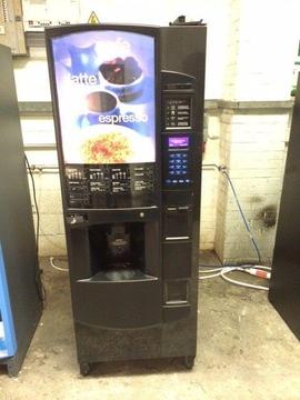Evolution Bean To Cup Hot Drinks Vending Machine