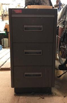 Metal 3-drawer filing cabinet, old but serviceable